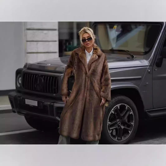 Manteau Long d'Hiver en Fausse Fourrure – Élégance et Chaleur
