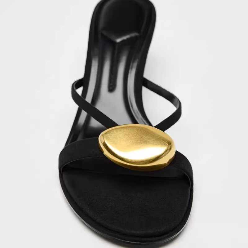 Sandales Maëva Talon Petit Avec Boucle Métallique