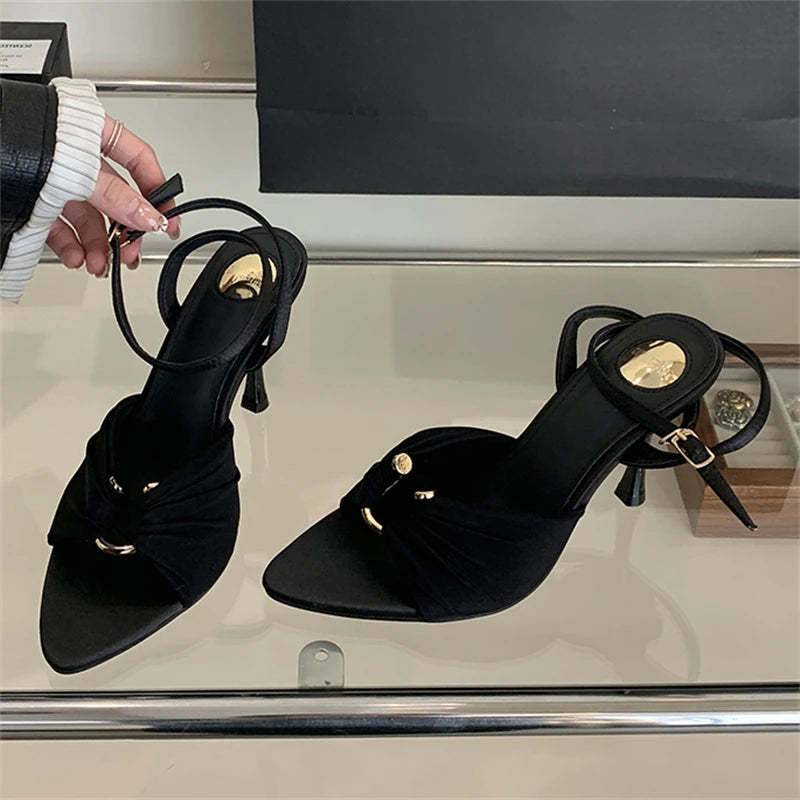 Éclat Soie™ — Sandales à Talon Fin