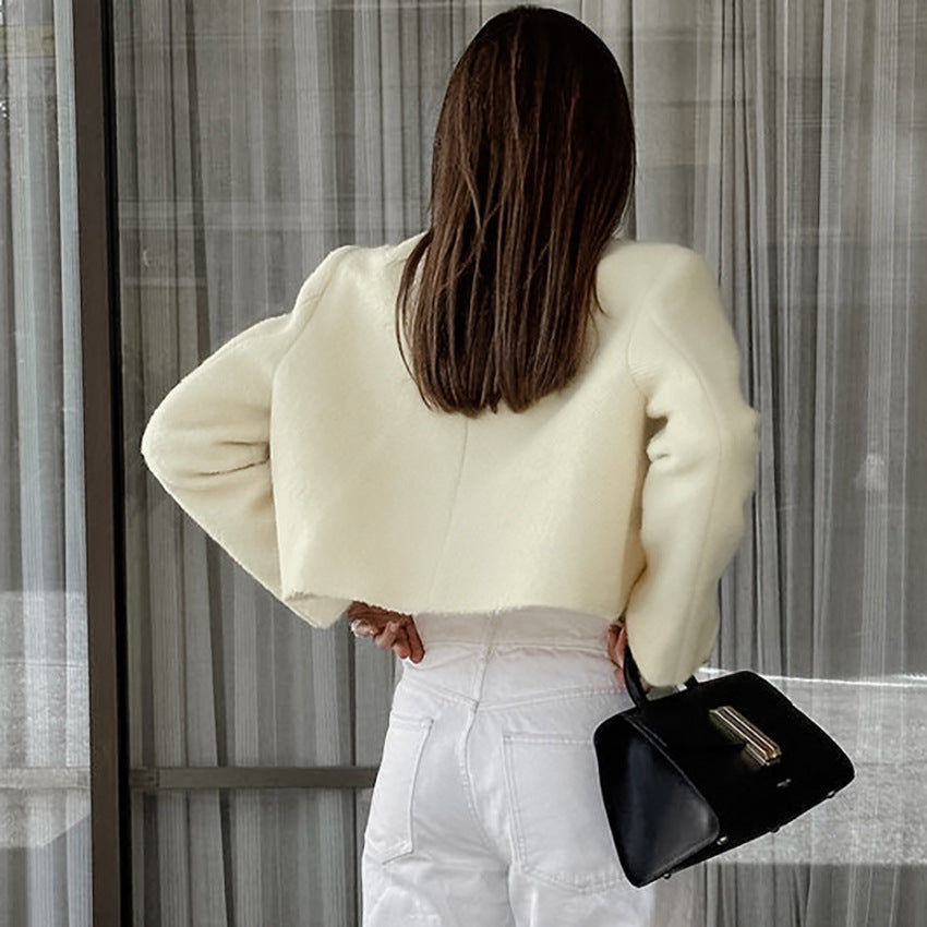 Veste Courte Élégance Parisienne