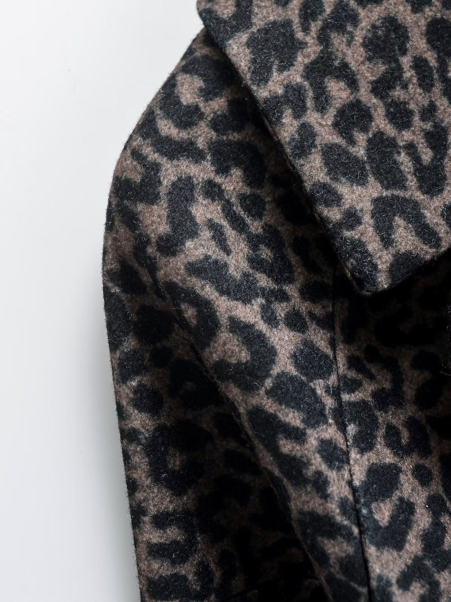 Manteau Piedex Long Imprimé Léopard : Sauvage et Élégant