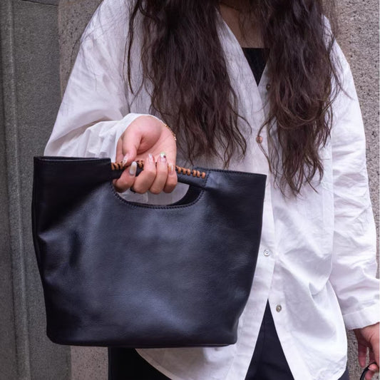 Sac Bandoulière en Cuir Véritable – “Héritage Parisien”