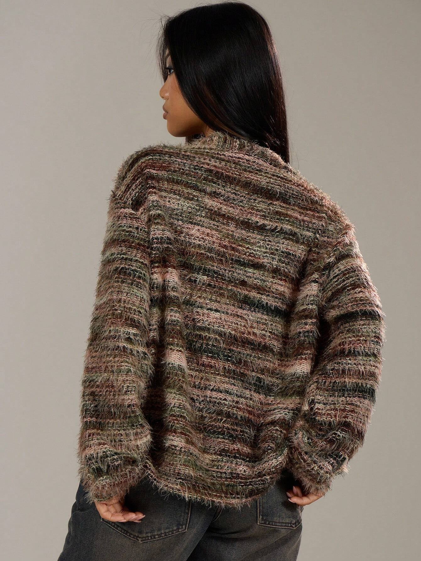 Cardigan Femme Rayé d’Hiver – Pull Tricoté Court à Boutons Chic