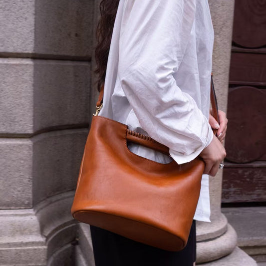 Sac Bandoulière en Cuir Véritable – “Héritage Parisien”