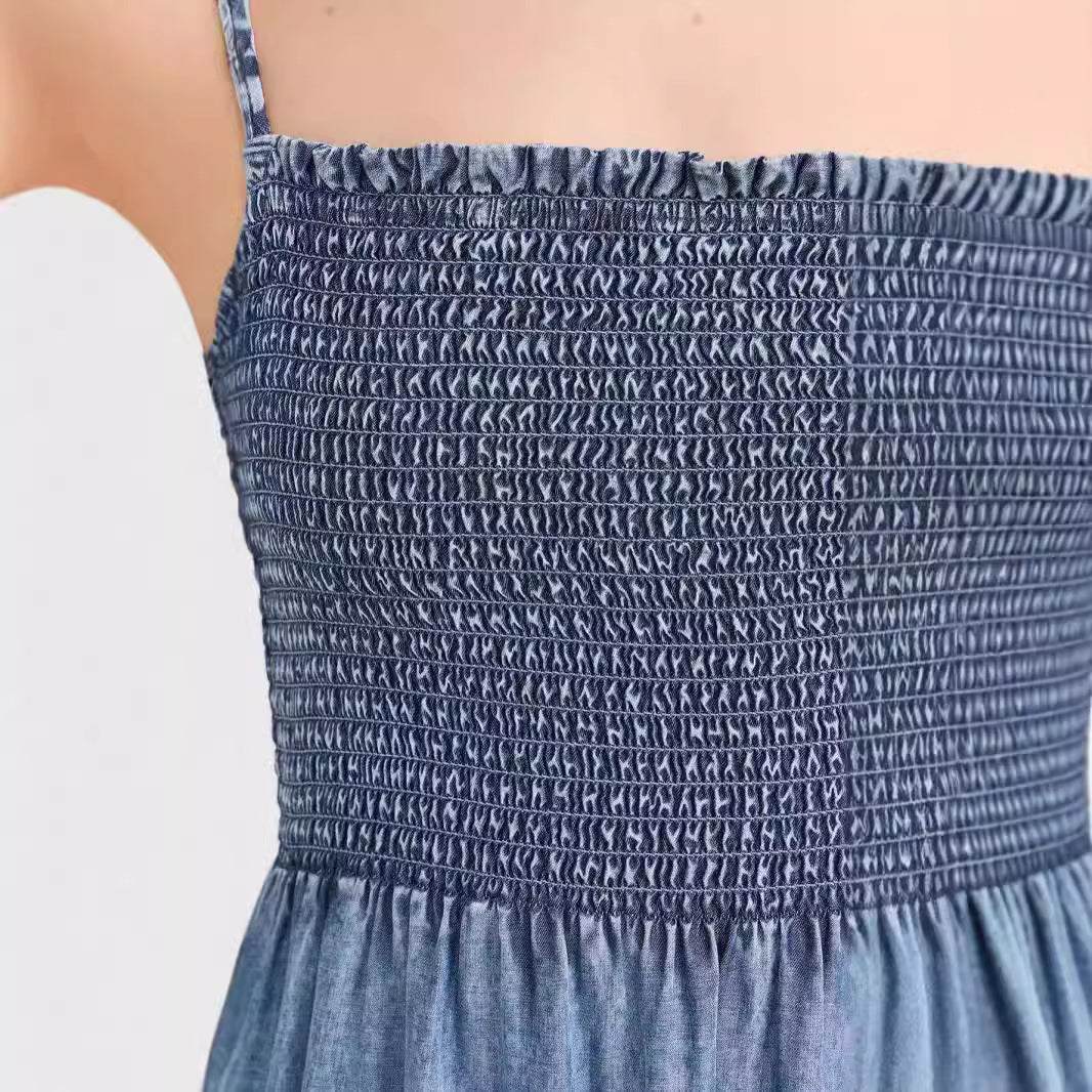 Robe Sarella  Salopette en Denim Minimaliste