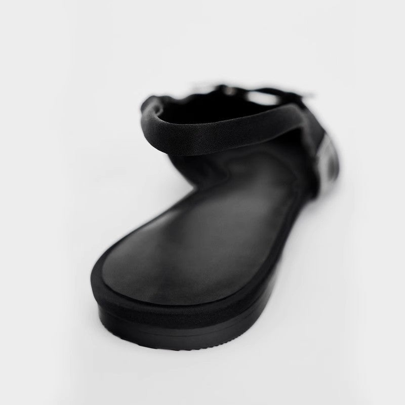 Mules Calie Vernis Noir Élégance Croisée