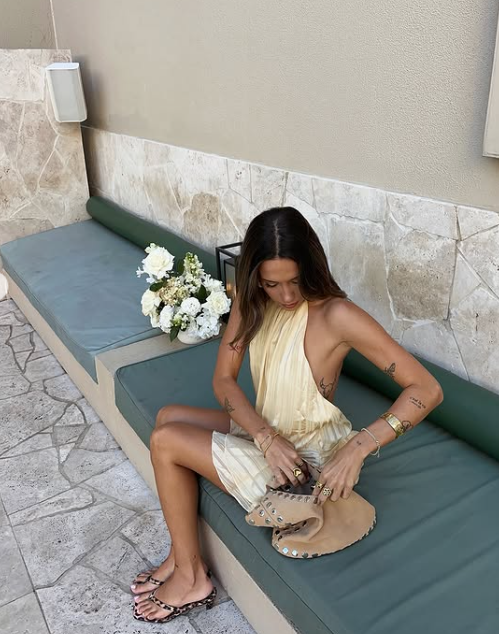Robe Lina Décolleté Noué & Satin Fluide