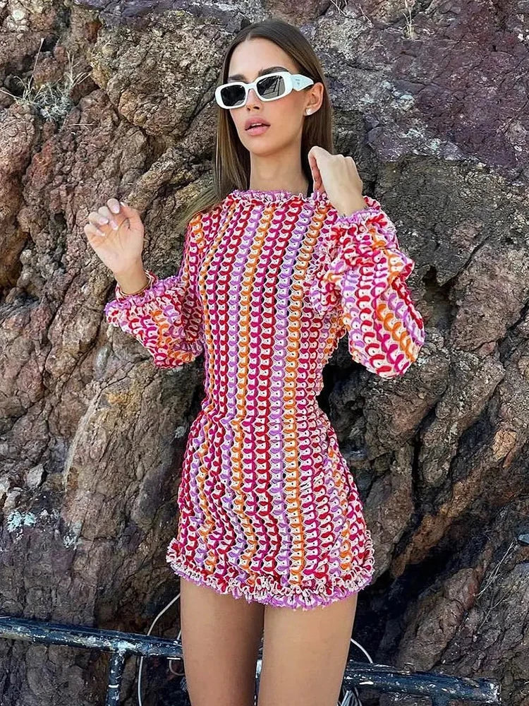 Robe longue dos nu en maille ajourée – Élégance solaire & esprit bohème