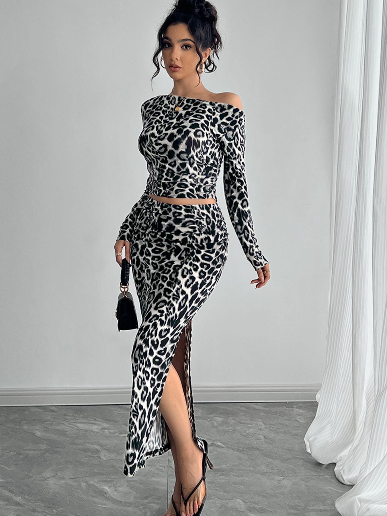 Ensemble Féline Robe Longue Imprimé Léopard et Haut Ajusté